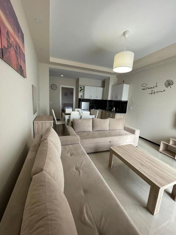 Seaside Apartmens Sarandë Buitenkant foto