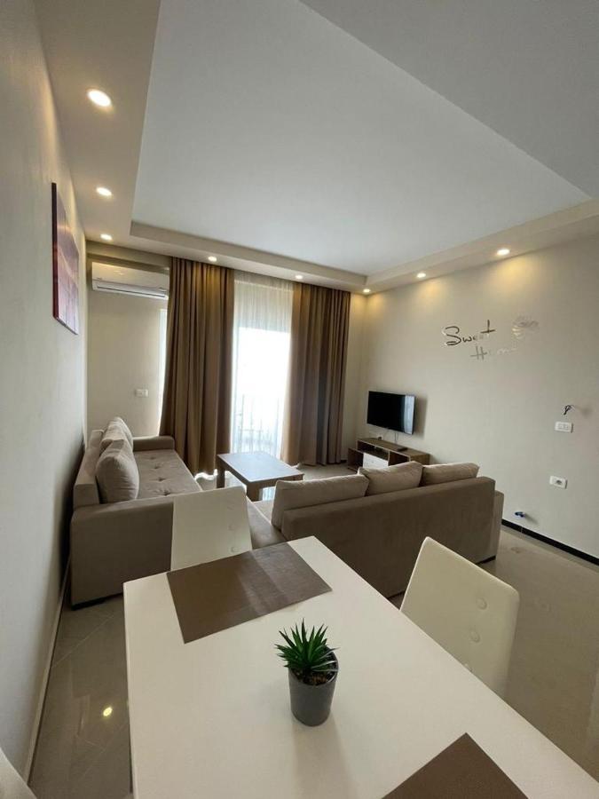 Seaside Apartmens Sarandë Buitenkant foto