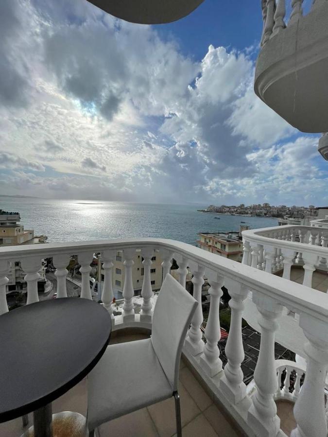 Seaside Apartmens Sarandë Buitenkant foto