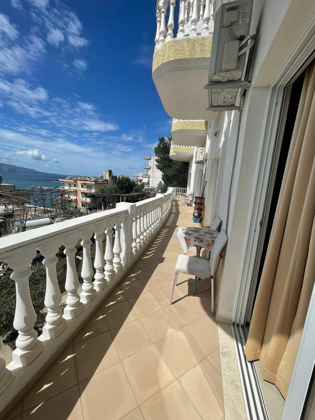 Seaside Apartmens Sarandë Buitenkant foto