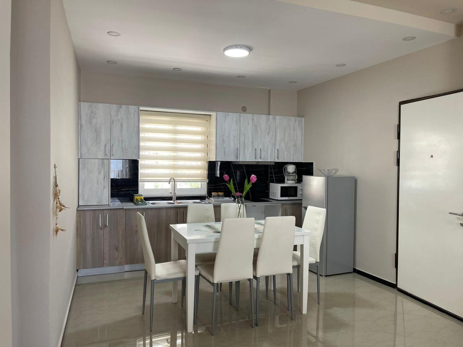 Seaside Apartmens Sarandë Buitenkant foto